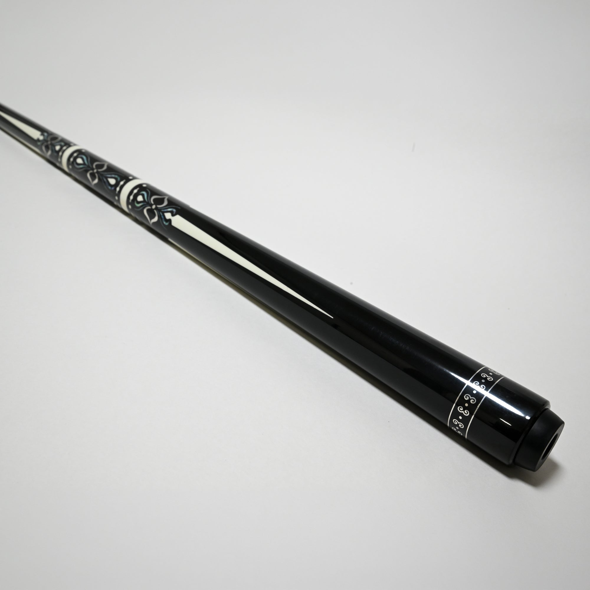 BIZU MOON SPEED カーボンファイバー プールキュー エレガント