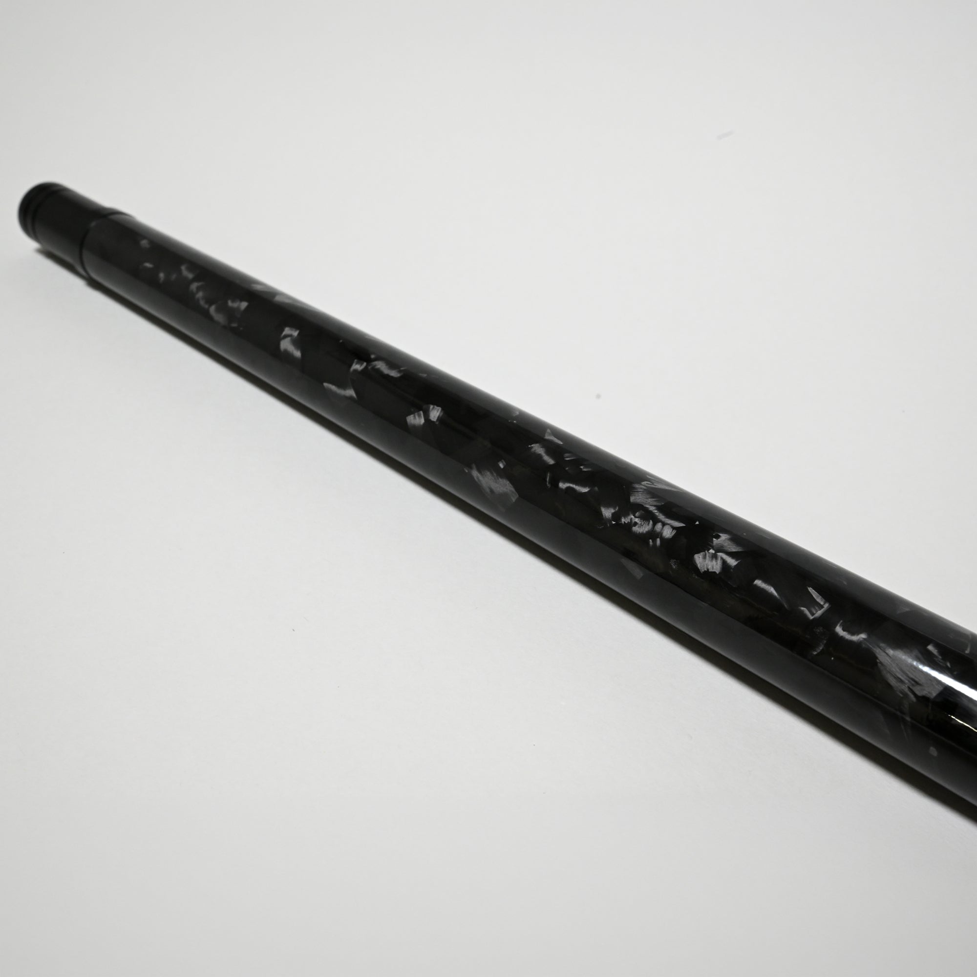 BIZU MARS IMPACT カーボンファイバー プールキュー - ブラック ダークナイト