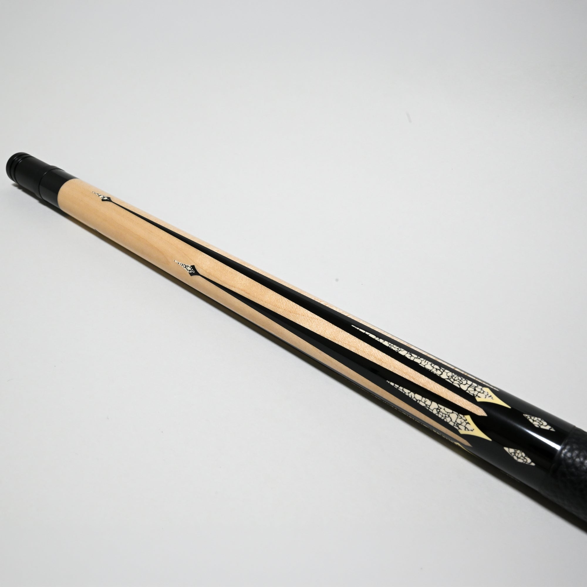 NEW BIZU NEBULA カーボンファイバー プールキュー - マイクロファイバーレザーラップ - ブロックス